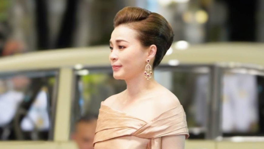 1美慕安会现场：王毅被簇拥万斯冷场,澳门三肖三码期期准精选资料下载,经典解释落实_体验版V4.98